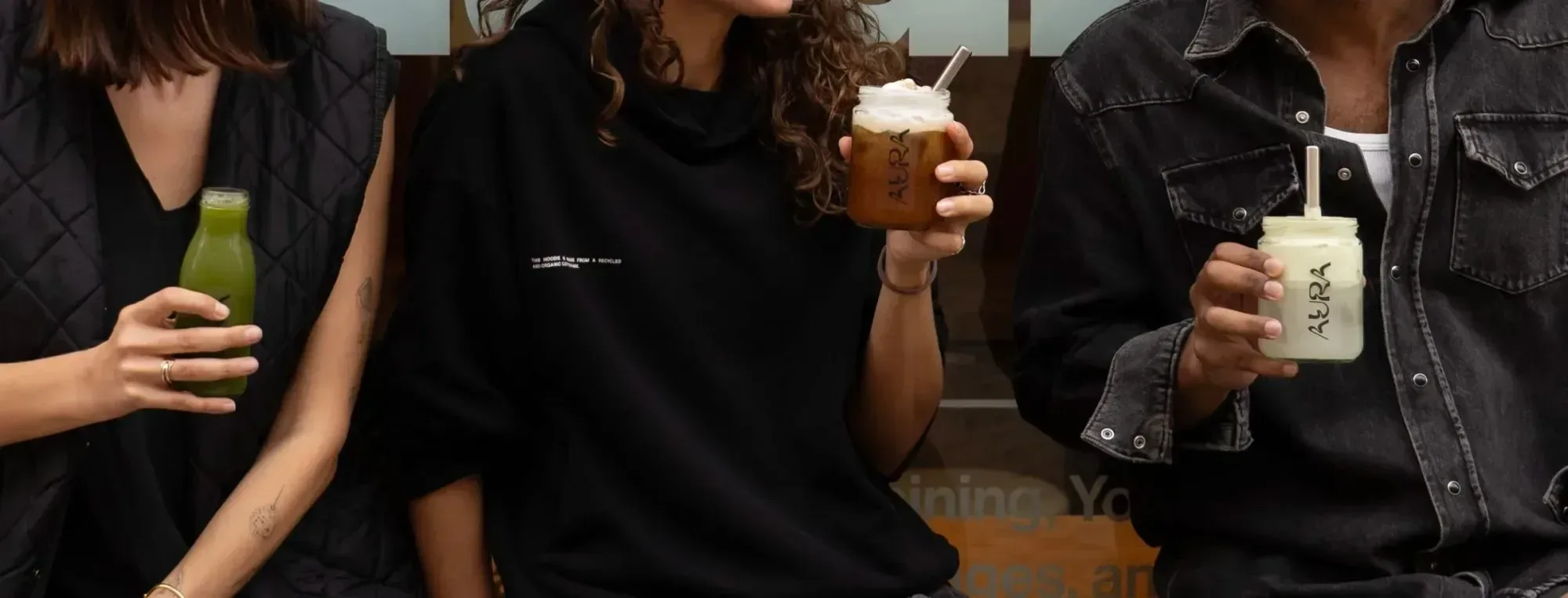 Aura Wellness Bar — functional smoothies and cold-pressed juices in Lisbon