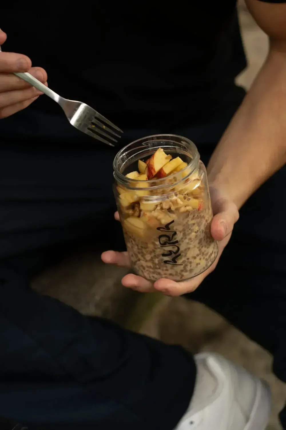 Healthy breakfast and snacks at Aura Wellness Bar in Lisbon